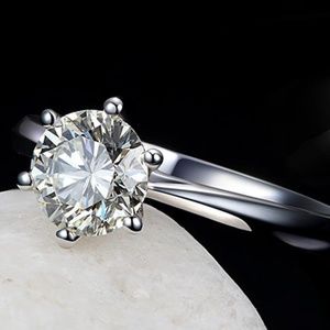 Cubic Zirconia Ring For Women. Size 7